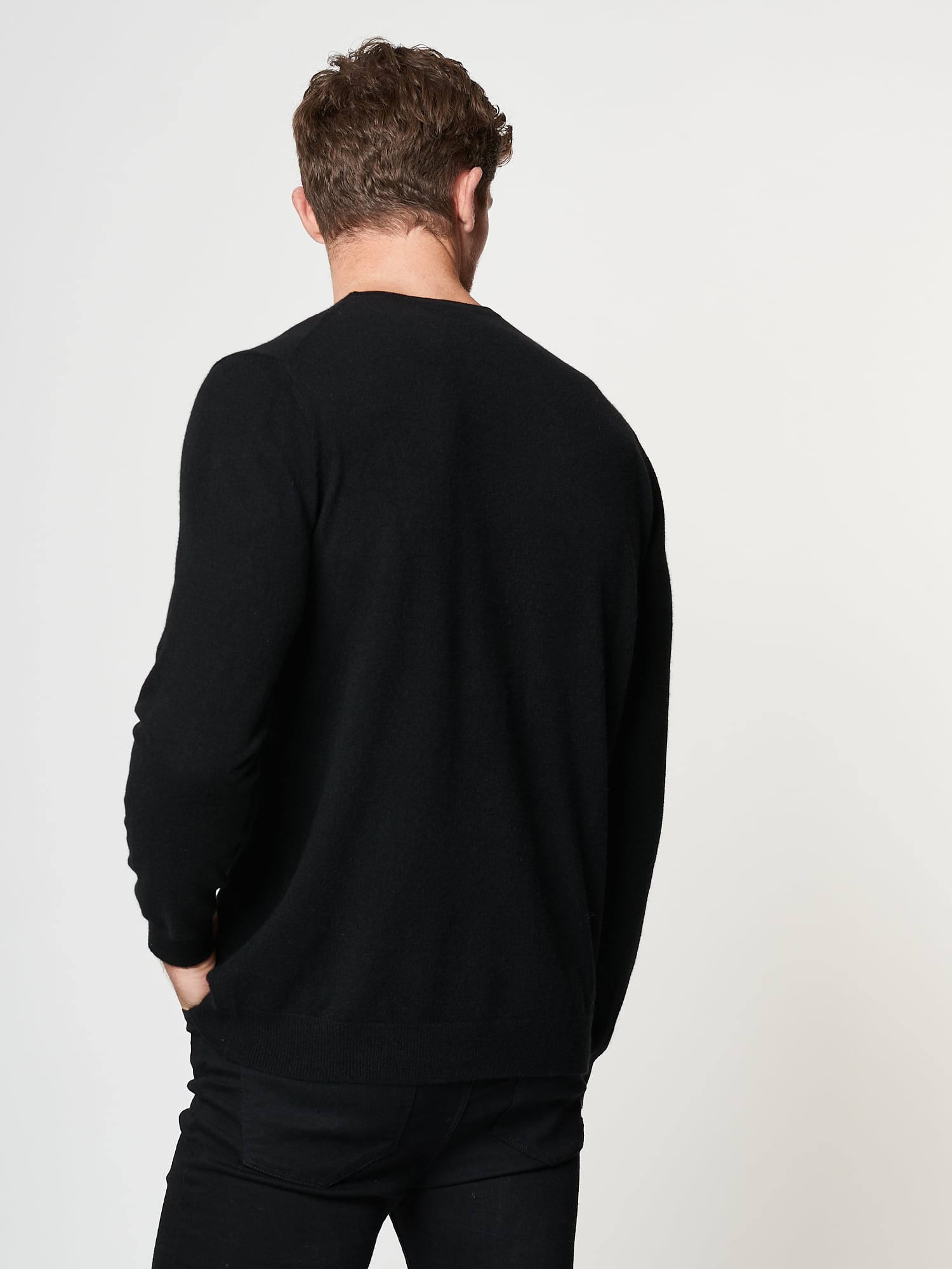 Black Pure Cashmere Intarsia Lion Sweater | Mens Knitwear | Hand & Jones