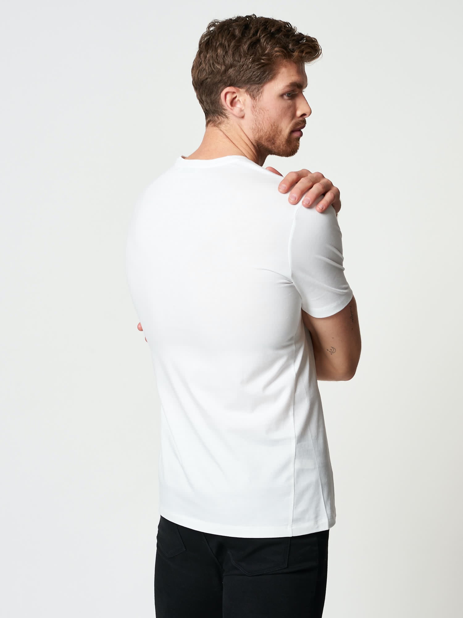 Handful | Men's White cotton tshirt | Hand & Jones
