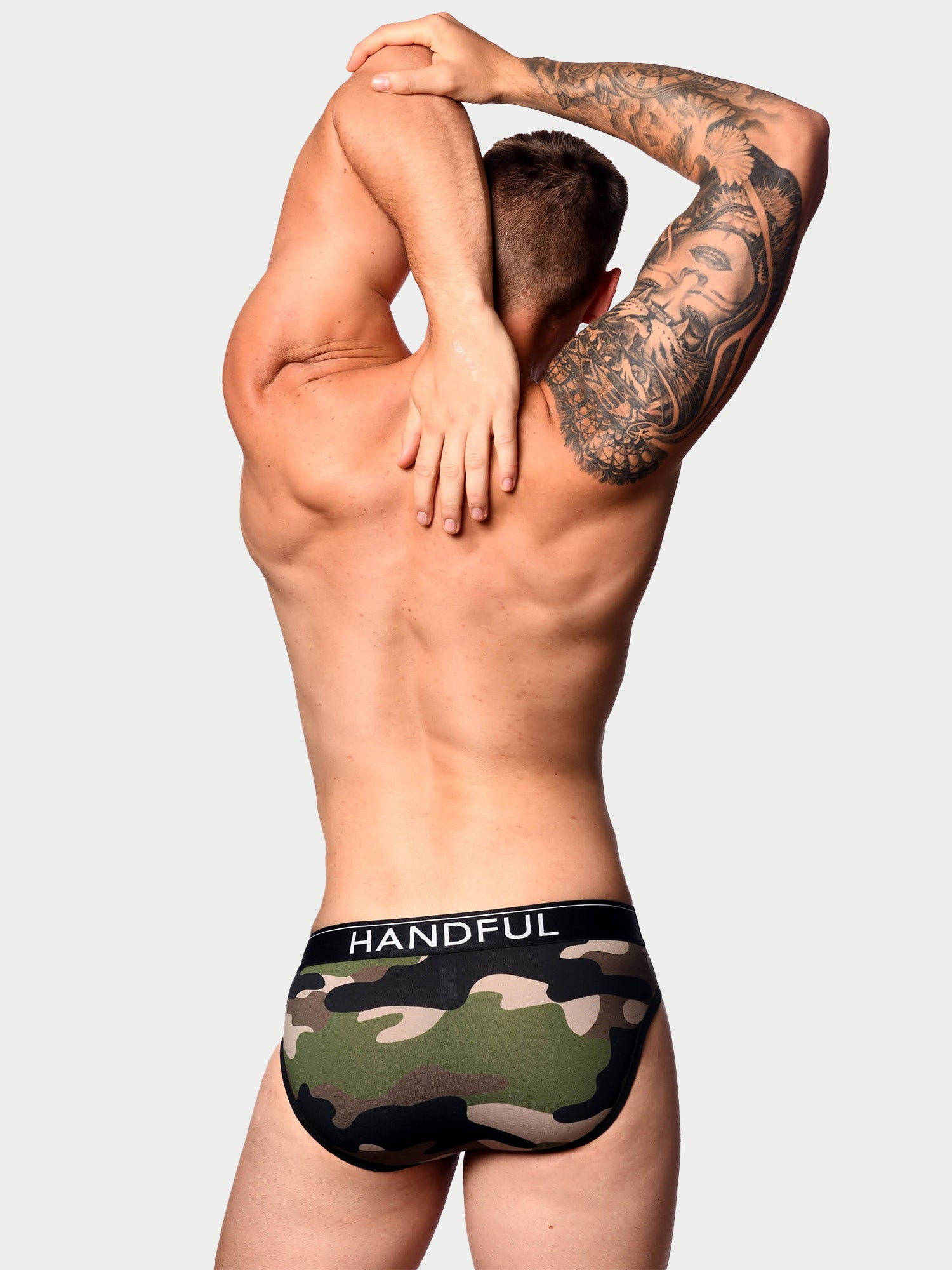 Handful Camo Air Brief